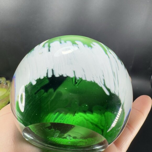 Venetian Glass Paperweight Bulls Eye Manganese 365nm Green UV Glow Italian Glass - Picture 3 of 13